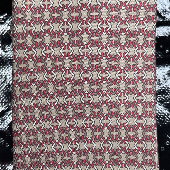 Dior 100% Silk Men's Tie in Red and Gray Geometric Design - Picture 3 of 5